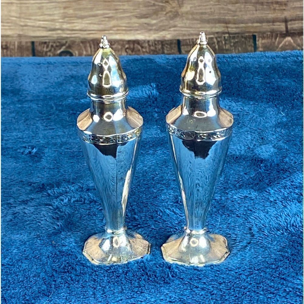 Stainless steel salt and pepper shakers made in the USA